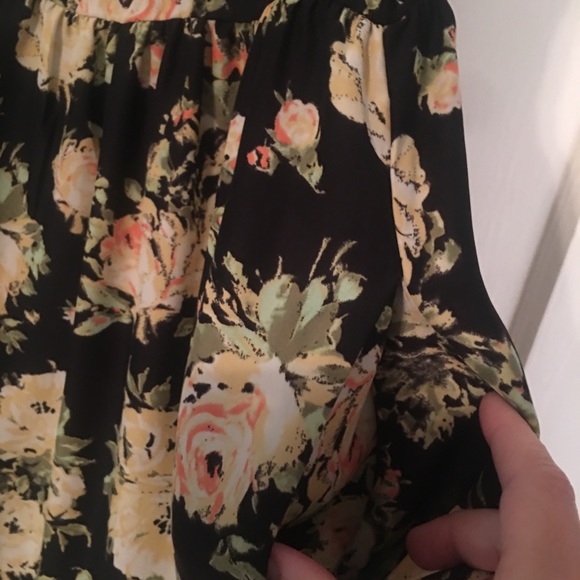 Romper M - Picture 2 of 5